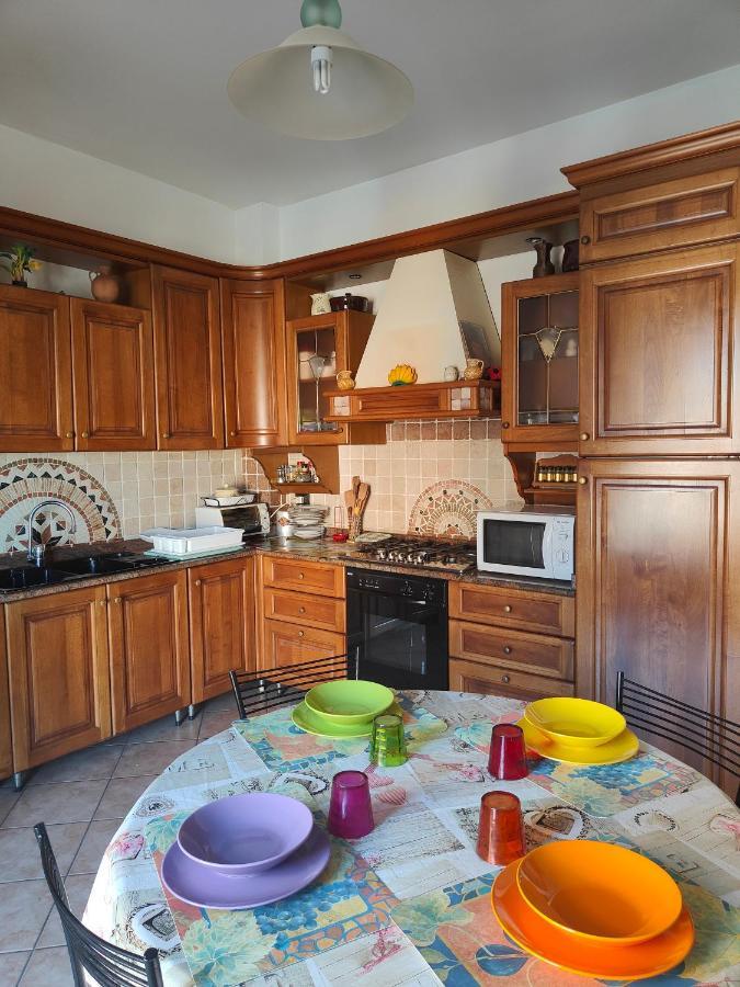 Lara'S House Apartment Верона Екстериор снимка