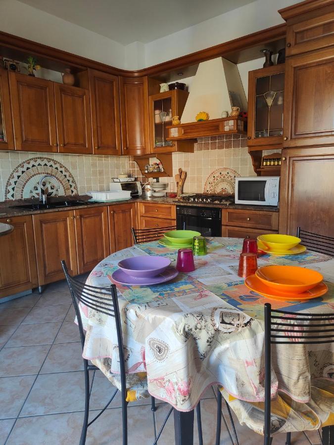 Lara'S House Apartment Верона Екстериор снимка