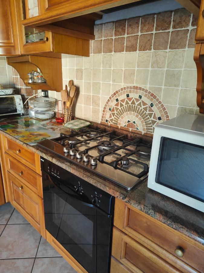 Lara'S House Apartment Верона Екстериор снимка
