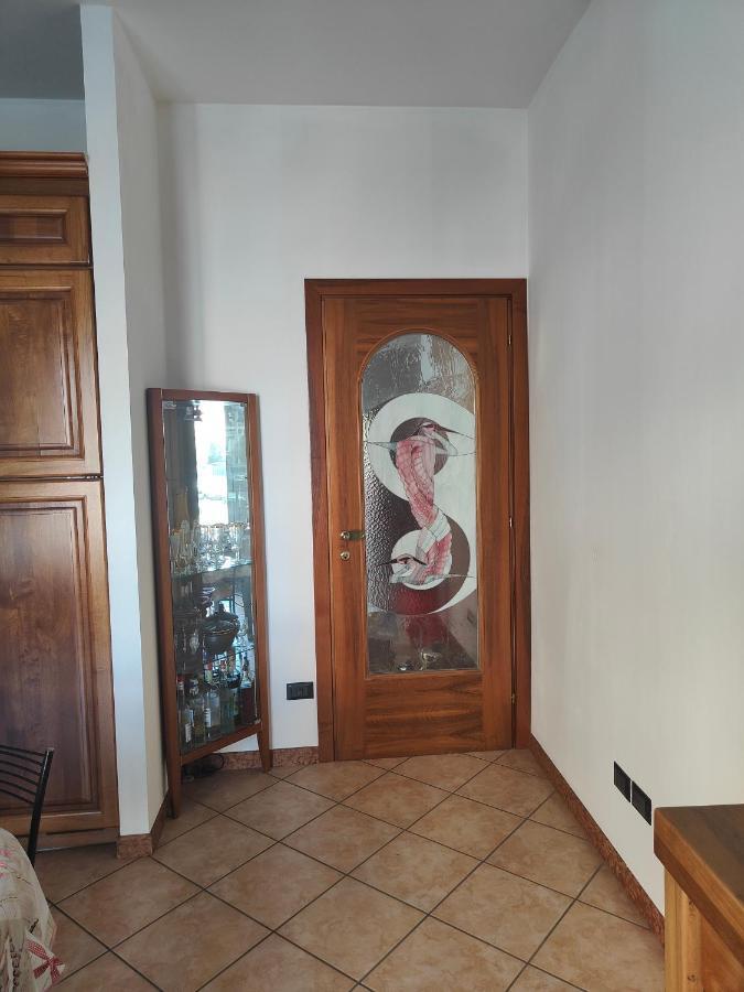 Lara'S House Apartment Верона Екстериор снимка