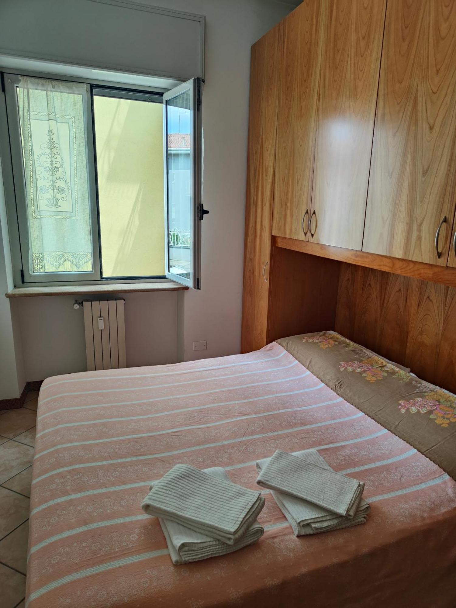 Lara'S House Apartment Верона Екстериор снимка